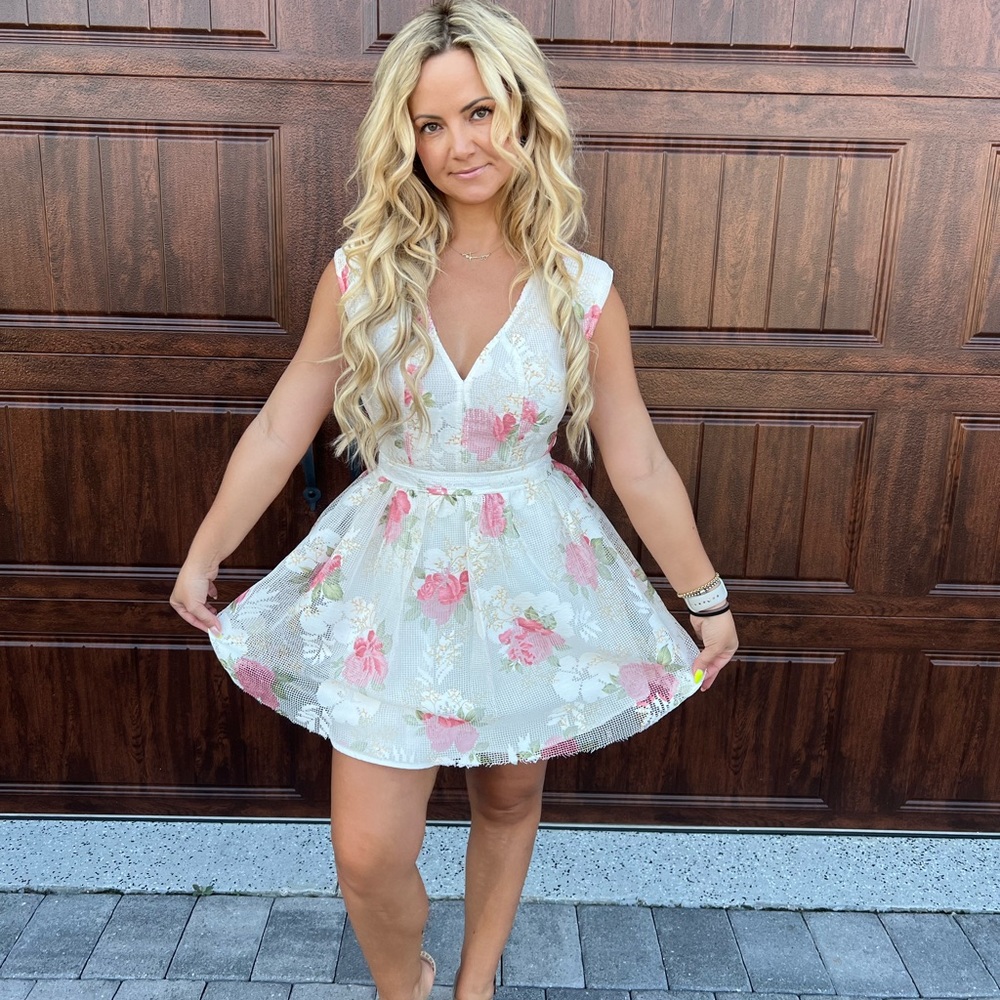 White Dress with Pink Roses Size S